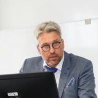 Prof. Dr. Uli Sann